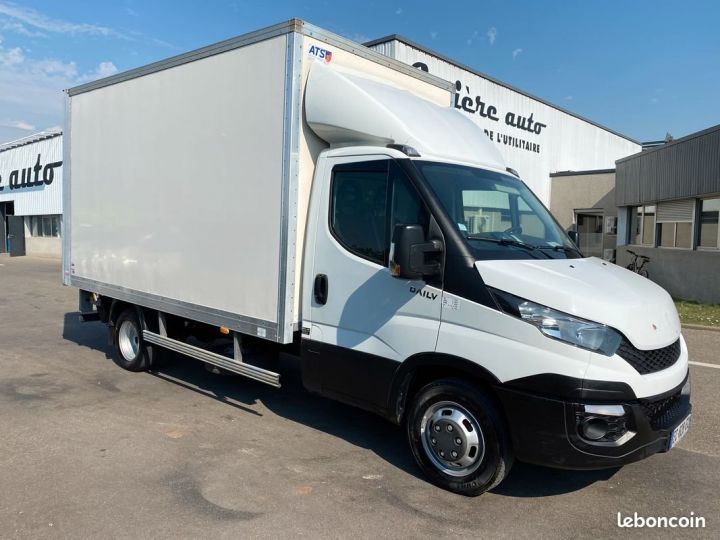 Iveco Daily 35c15 caisse 20m3 hayon  - 1