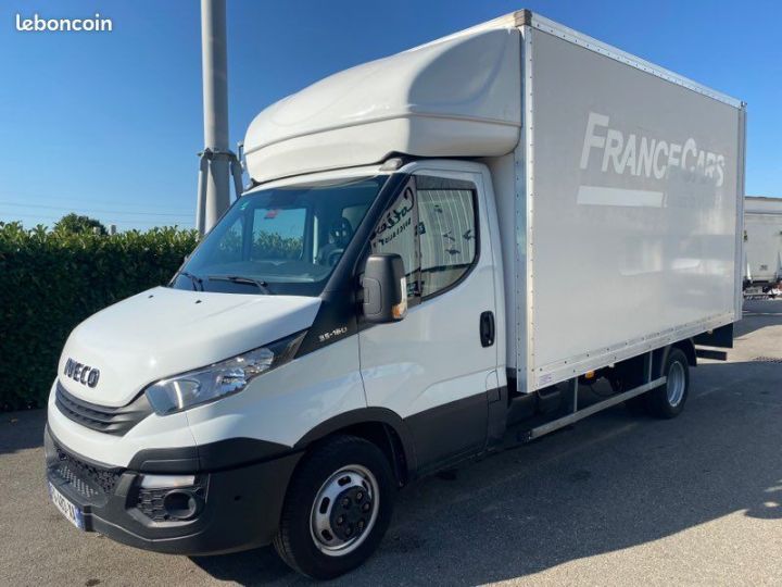 Iveco Daily 35c16 caisse 22m3 hayon 2019  - 5
