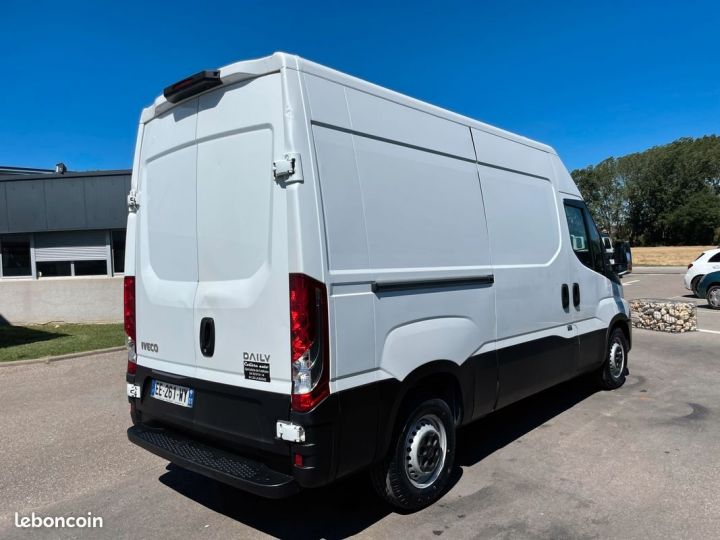 Iveco Daily fourgon l2h2 35s13 2016  - 2
