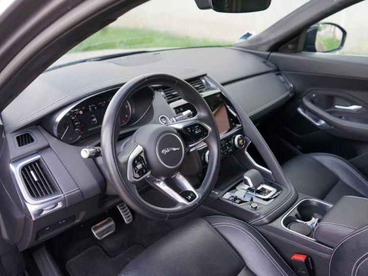 Jaguar E-Pace R-DYNAMIC S 180CH AWD – CAMERA 360 – GARANTIE 12 MOIS – HYBRIDE NON RECHARGEABLE - CARPLAY Grise - 9