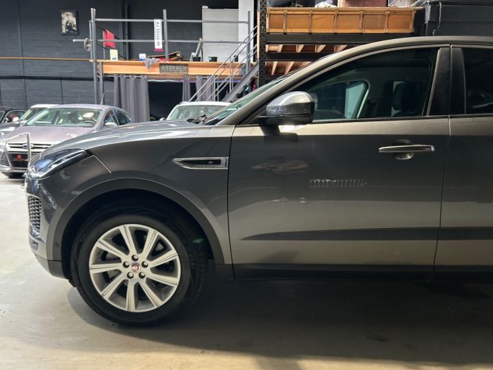 Jaguar E-Pace S 2.0 D - 150 cv AWD BVA - TOIT PANORAMIQUE Gris - 42