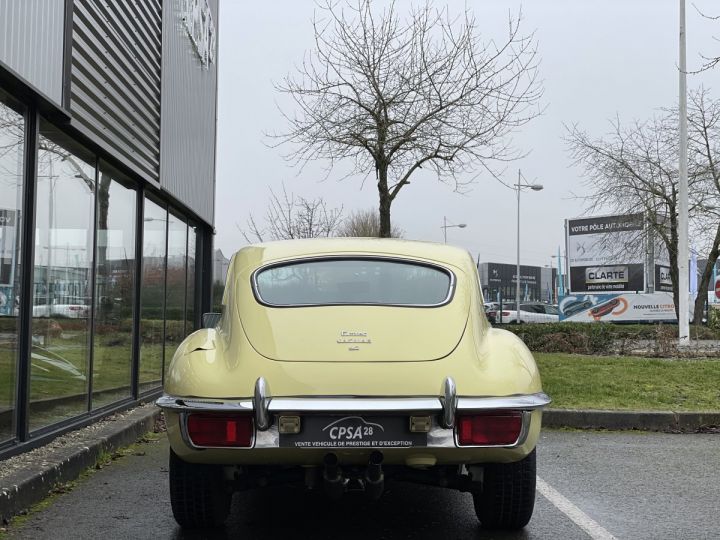 Jaguar E-Type coupe 2+2 jaune opaque - 5