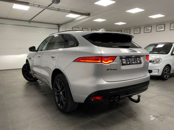 Jaguar F-Pace 2.0 D AWD R-Sport- 1MAIN-CAM-FULL-PANO-ETAT NEUF Argent Métallisé - 7