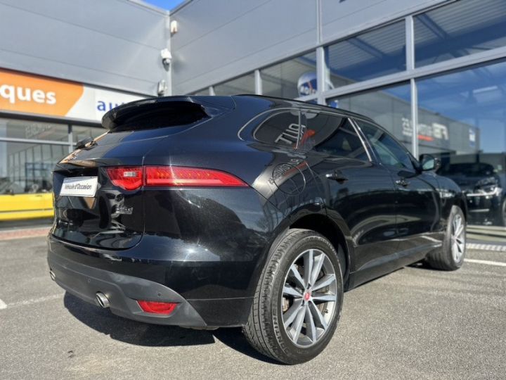 Jaguar F-Pace 2.0D 240CH R-SPORT 4X4 BVA8 Inconn - 3