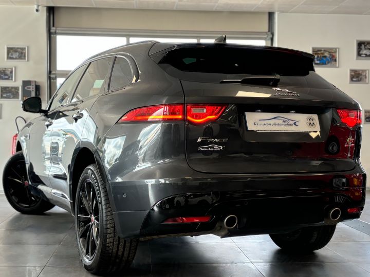 Jaguar F-Pace 3.0 V6 D 300 19CV S4X4 BVA8 Gris Foncé Metal - 13