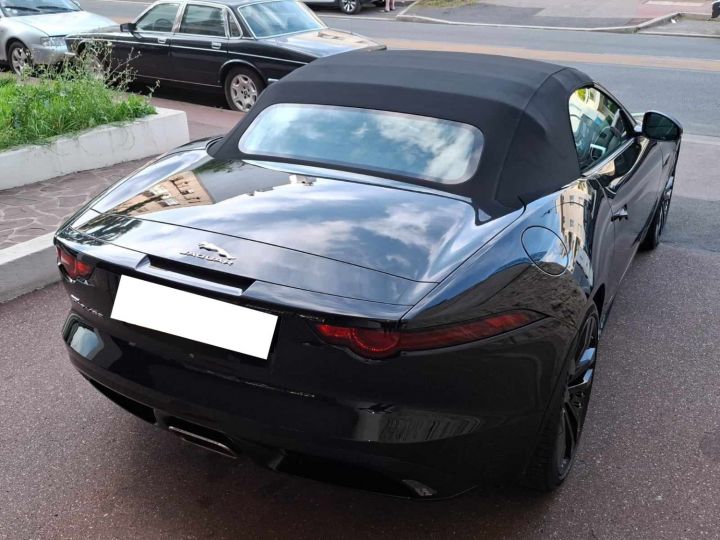 Jaguar F-Type 2.0 300 CV P300 NOIR - 7