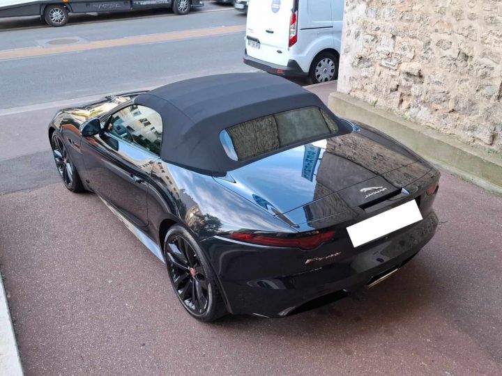 Jaguar F-Type 2.0 300 CV P300 NOIR - 11