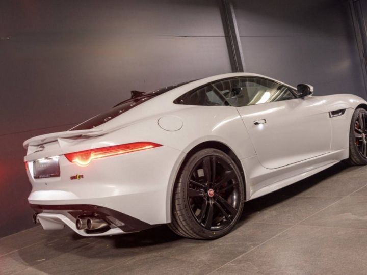 Jaguar F-Type Coupe R AWD Blanc Métallisé - 3