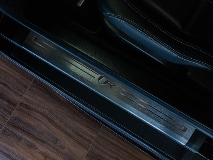 Jaguar F-Type Coupé V8 R 550 Ch 4 Roues Motrices BVA8 - Toit Pano, Caméra, Audio Meridian, Sièges 14 Réglages, ... - Garantie PREMIUM 12 Mois Ultimate Black Métallisé - 25