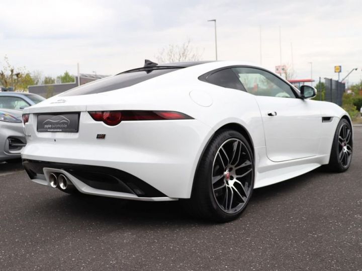 Jaguar F-Type Jaguar F-Type 3.0 Coupe R-Dynamic +PANO blanc - 2