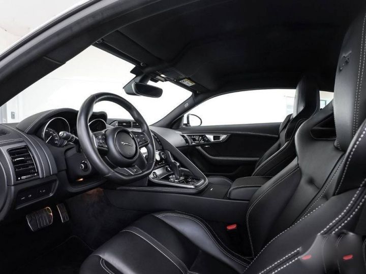 Jaguar F-Type R Coupé 5.0 V8 550CH Blanc - 9