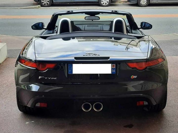 Jaguar F-Type V6 3.0 380CV NOIR - 6