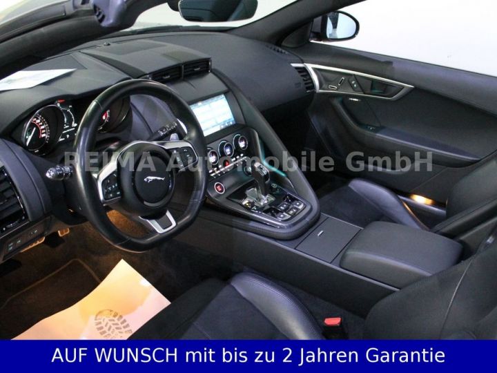 Jaguar F-Type V6 3.0L 340 R-Dynamic, Système d'échappement actif (Sport) avec commande de clapet, Son Méridian, Garantie 12 mois Prémium Grise - 25