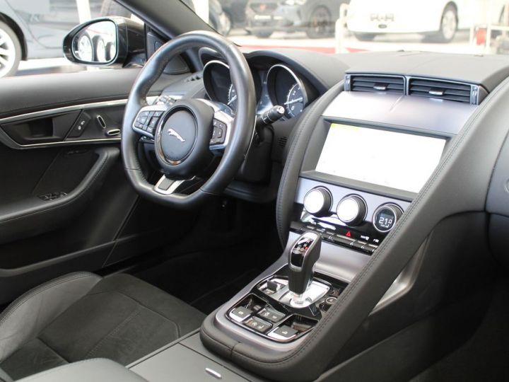 Jaguar F-Type V6 3.0L 340 Système d'échappement actif (Sport) avec commande de clapet Son Méridian Garantie 12 mois Prémium Noire - 12