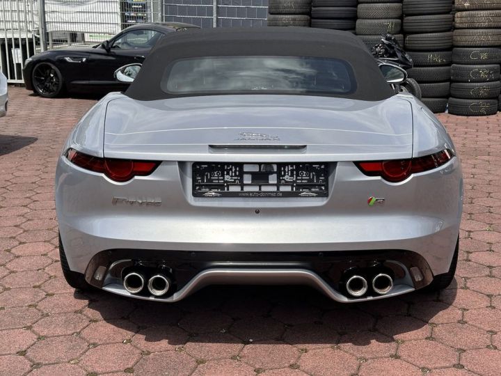 Jaguar F-Type V8 5.0L Compresseur R AWD 551 SIÈGE BAQUET CUIR RABAT Echappement sport Pack Design Son Méridian Garantie Jaguar Approved jusqu'au 14.01.2026 Gris Argent - 6