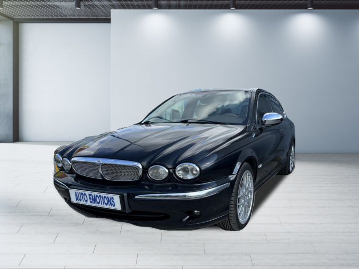 Jaguar X-Type X.TYPE 2.5i V6 - BVA BERLINE Executive PHASE 1 Noir métallisé - 1