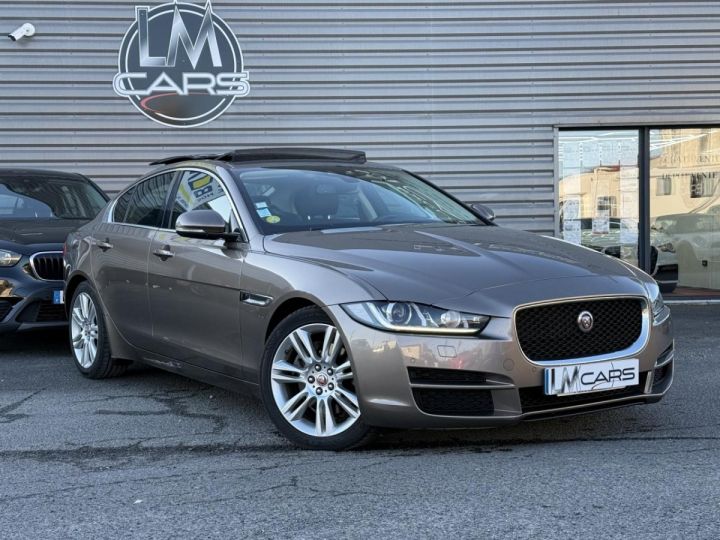 Jaguar XE 2.0 D 180 BVA prestige GRIS CLAIR - 1