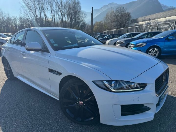 Jaguar XE 2.0D 180CH R-SPORT BVA8 Blanc - 12