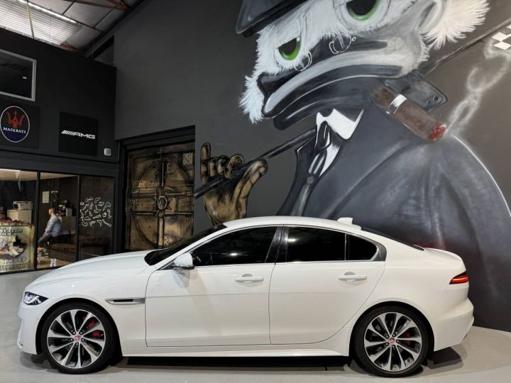 Jaguar XE D180 BUSINESS S R-DYNAMIC AUTO Blanc - 4