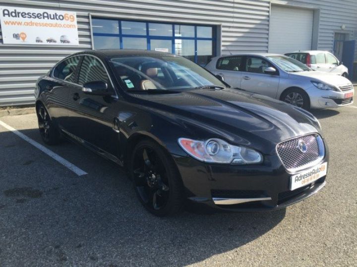 Jaguar XF 4.2 SV8 V8 SURALIMENTE 415CV     Essence NOIR - 1