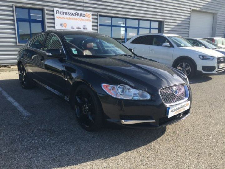 Jaguar XF 4.2 SV8 V8 SURALIMENTE 415CV     Essence NOIR - 32