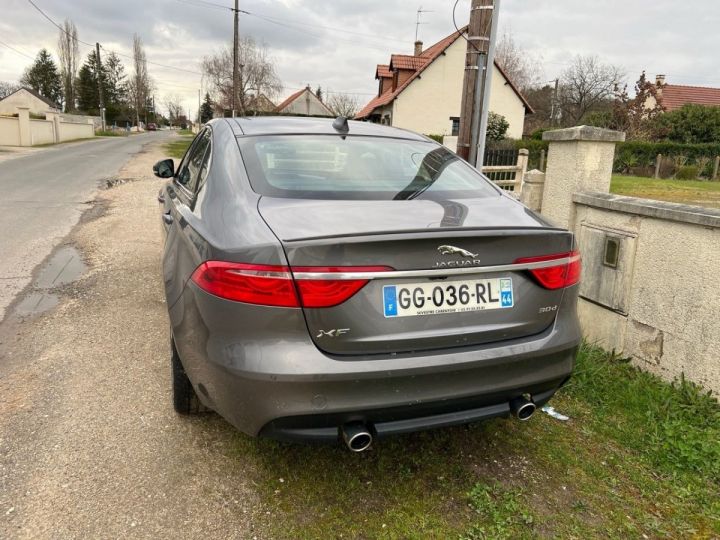 Jaguar XF V6 3.0 D 300CH PRESTIGE BVA Gris C - 2