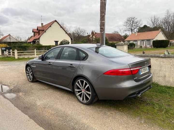 Jaguar XF V6 3.0 D 300CH PRESTIGE BVA Gris C - 3