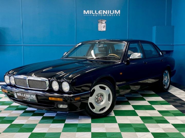 Jaguar XJR 4.0 L SPORT BA 326CH ORIGINE FRANCE Noir - 1