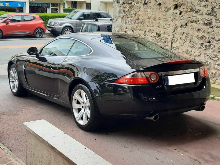 Jaguar XK noir - 5