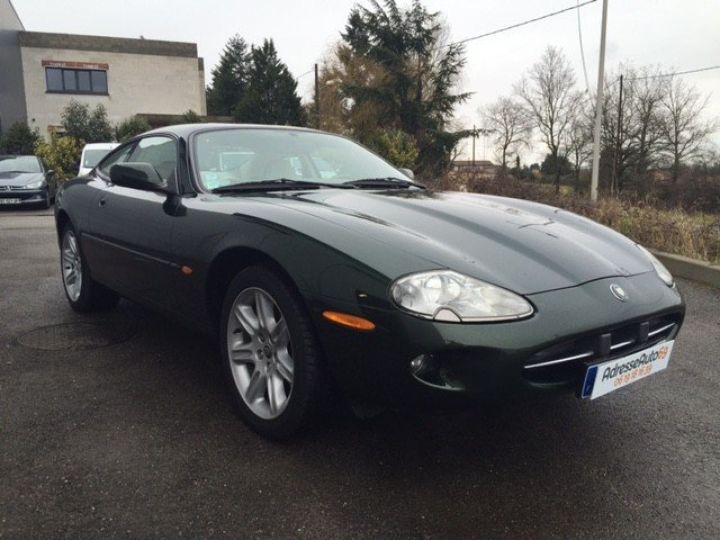 Jaguar XK8 COUPE 4.0 BVA     Essence VERT ANGLAIS - 1