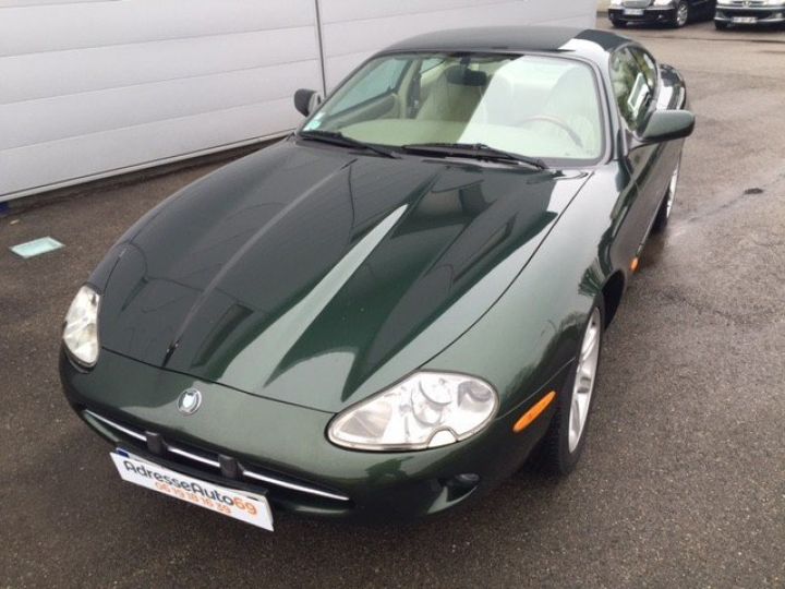 Jaguar XK8 COUPE 4.0 BVA     Essence VERT ANGLAIS - 4