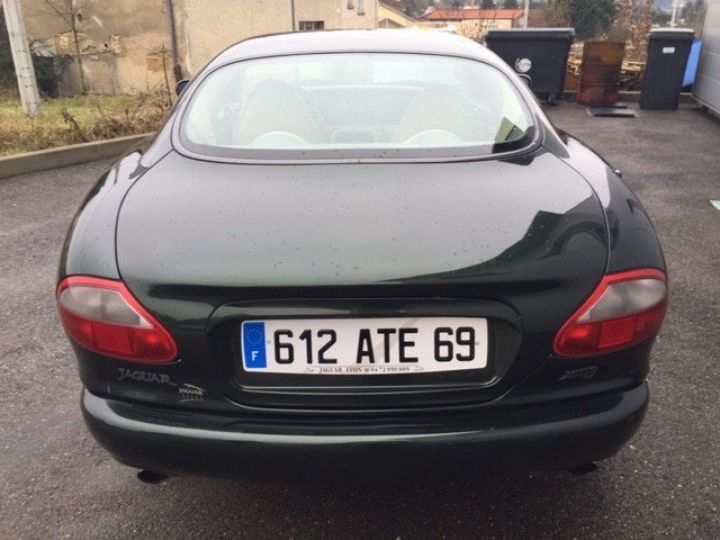 Jaguar XK8 COUPE 4.0 BVA     Essence VERT ANGLAIS - 12