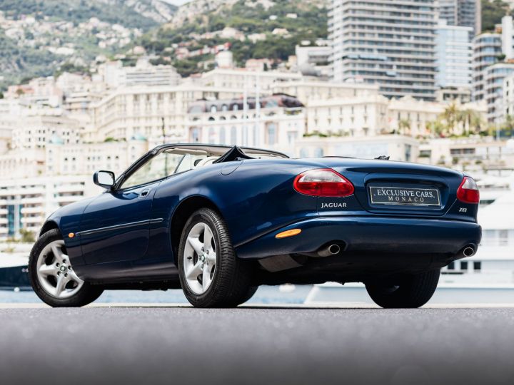 Jaguar XK8 V8 294 CV BVA CABRIOLET - MONACO Bleu Metal - 44