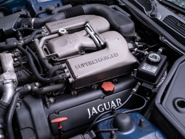 Jaguar XKR Jaguar XKR Coupe - 4.0l - 375ch - Faible Kilométrage Bleu - 10