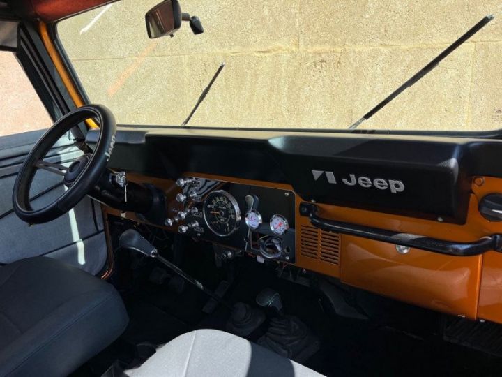 Jeep CJ5 V8 5.0 304 Orange - 15