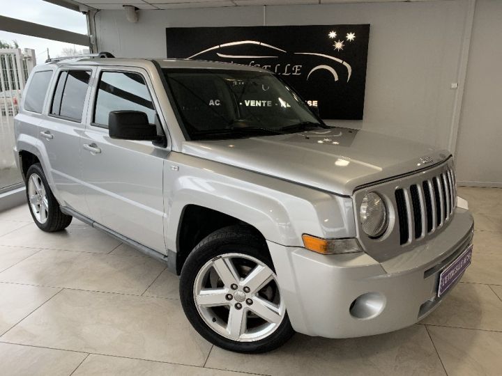Jeep Patriot 2.2 CRD 163 Limited Grise - 3