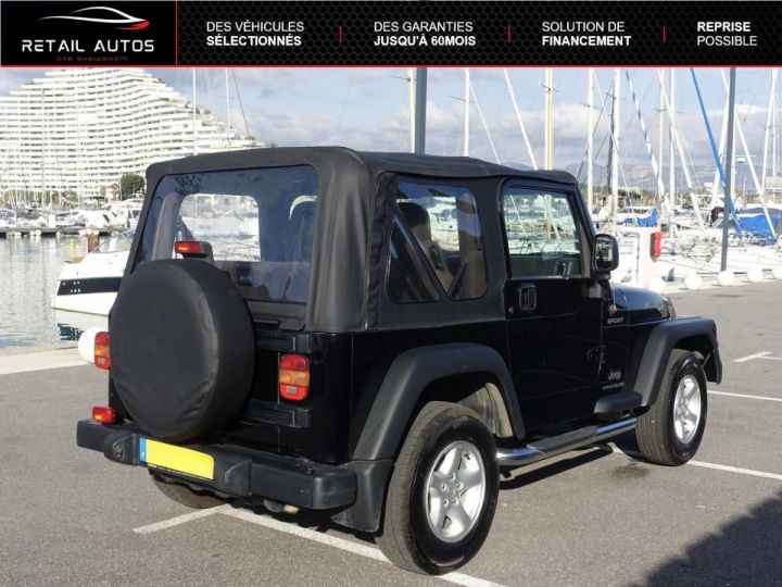 Jeep Wrangler 2.4 143 Sport Noir métallisé - 4