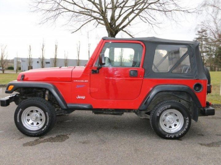 Jeep Wrangler 2,5 TJ 4X4 SPORT     Essence ROUGE - 8