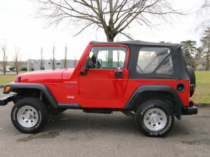 Jeep Wrangler 2,5 TJ 4X4 SPORT     Essence ROUGE - 11