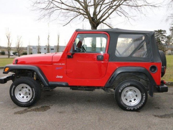 Jeep Wrangler 2,5 TJ 4X4 SPORT     Essence ROUGE - 25