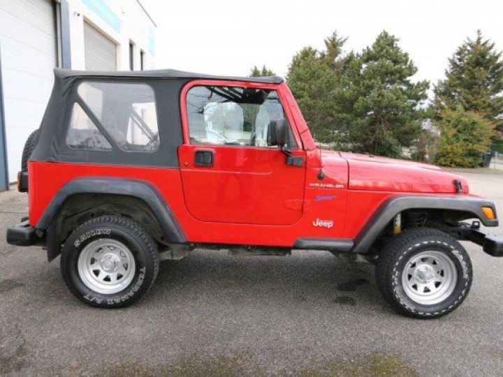 Jeep Wrangler 2,5 TJ 4X4 SPORT     Essence ROUGE - 29