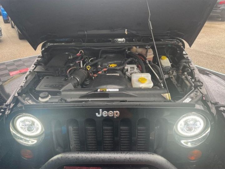 Jeep Wrangler 2.8 CRD 200 FAP UNLIMITED SAHARA BVA Noir - 12