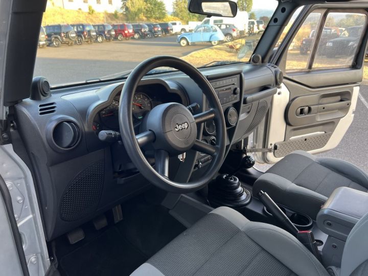 Jeep Wrangler 2.8 L CRD 177 CV Sport Gris Clair - 17