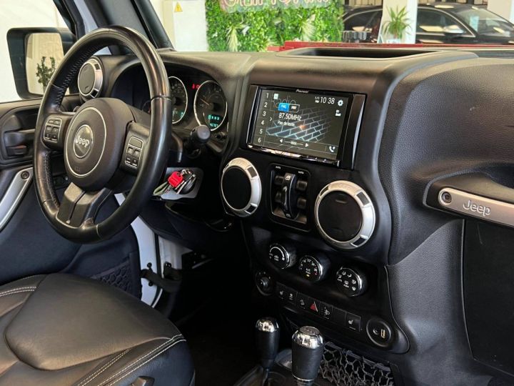 Jeep Wrangler 3.6 V6 284ch Rubicon BVA BLANC - 25