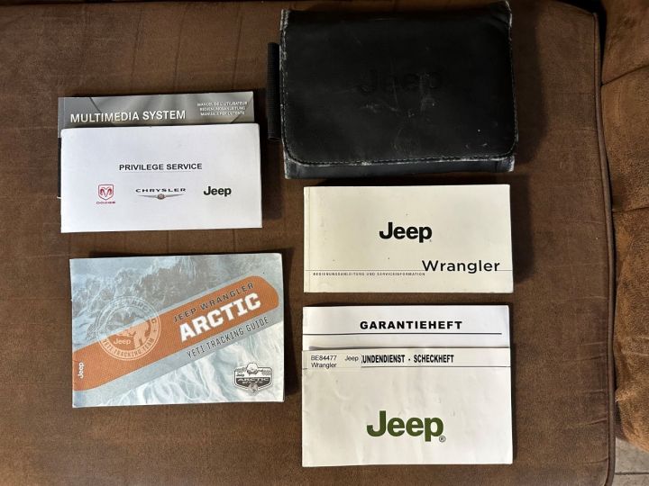 Jeep Wrangler ARCTIC III 2.8 CRD 200 FAP BVA5 Blanc - 24