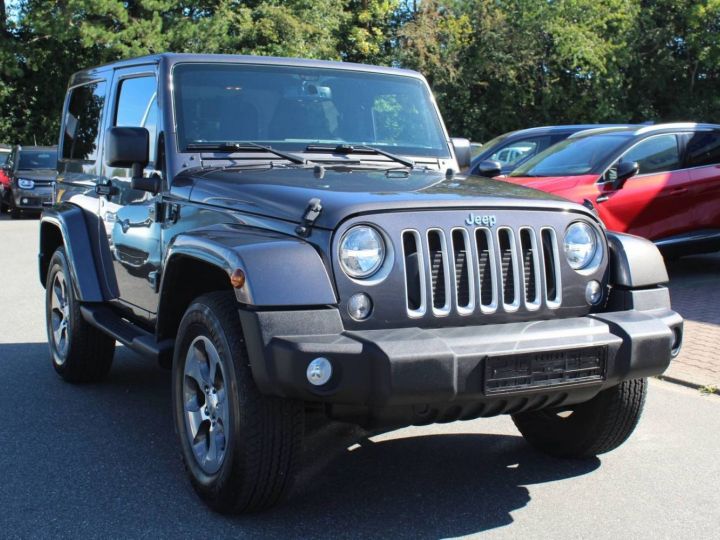 Jeep Wrangler Diesel 2.8 SAHARA UNLIMITED 3 PORTES GRIS - 1