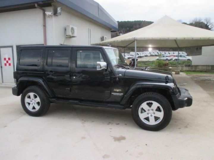 Jeep Wrangler II 2.8 CRD BVA 200 FAP 13CV UNLIMITED SAHARA 5p      Diesel NOIR - 3