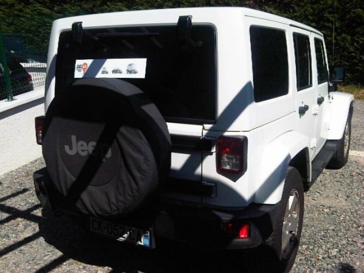 Jeep Wrangler II 2.8 CRD BVA 200 FAP 13CV UNLIMITED SAHARA      Diesel BLANC - 14