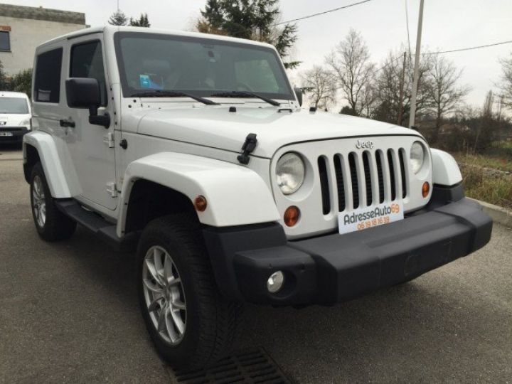 Jeep Wrangler II 2.8 CRD BVA 200 FAP SAHARA      Diesel BLANC - 1