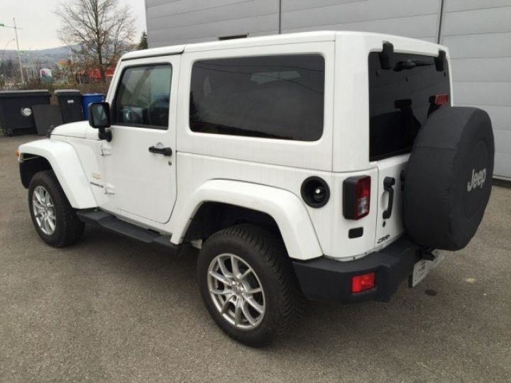 Jeep Wrangler II 2.8 CRD BVA 200 FAP SAHARA      Diesel BLANC - 13